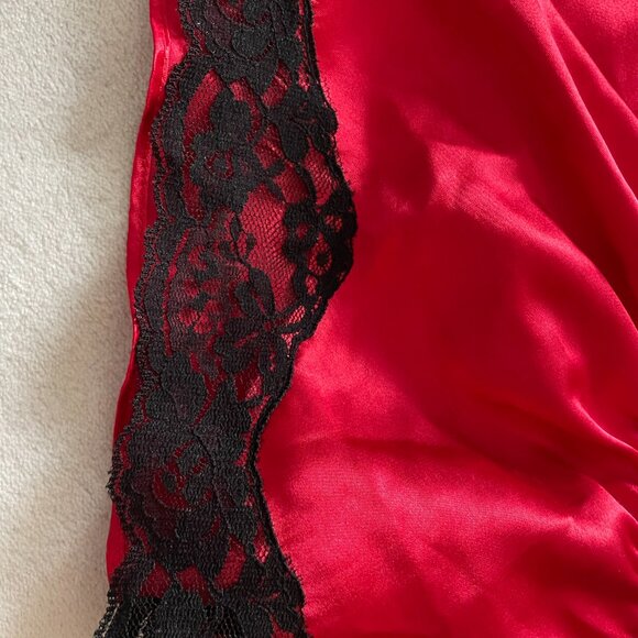 Sexy, Flutter Style Lace, S, Red Lingerie Shorts (Also Called French Knickers). - Picture 5 of 6